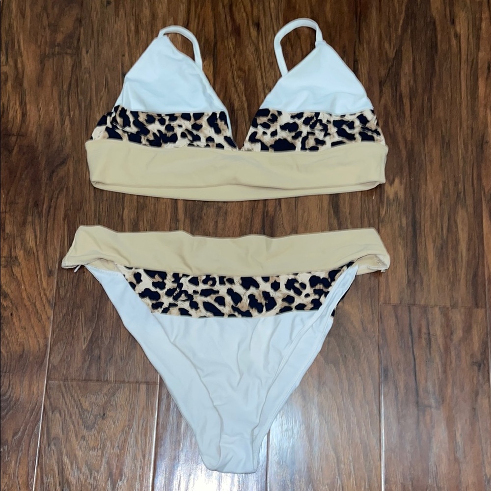 Fashion‎ Nova White and Leopard Bikini